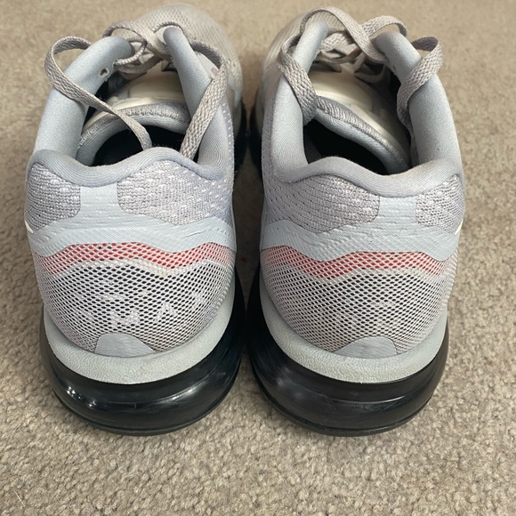 2014 Nike Air Max - Picture 2 of 4
